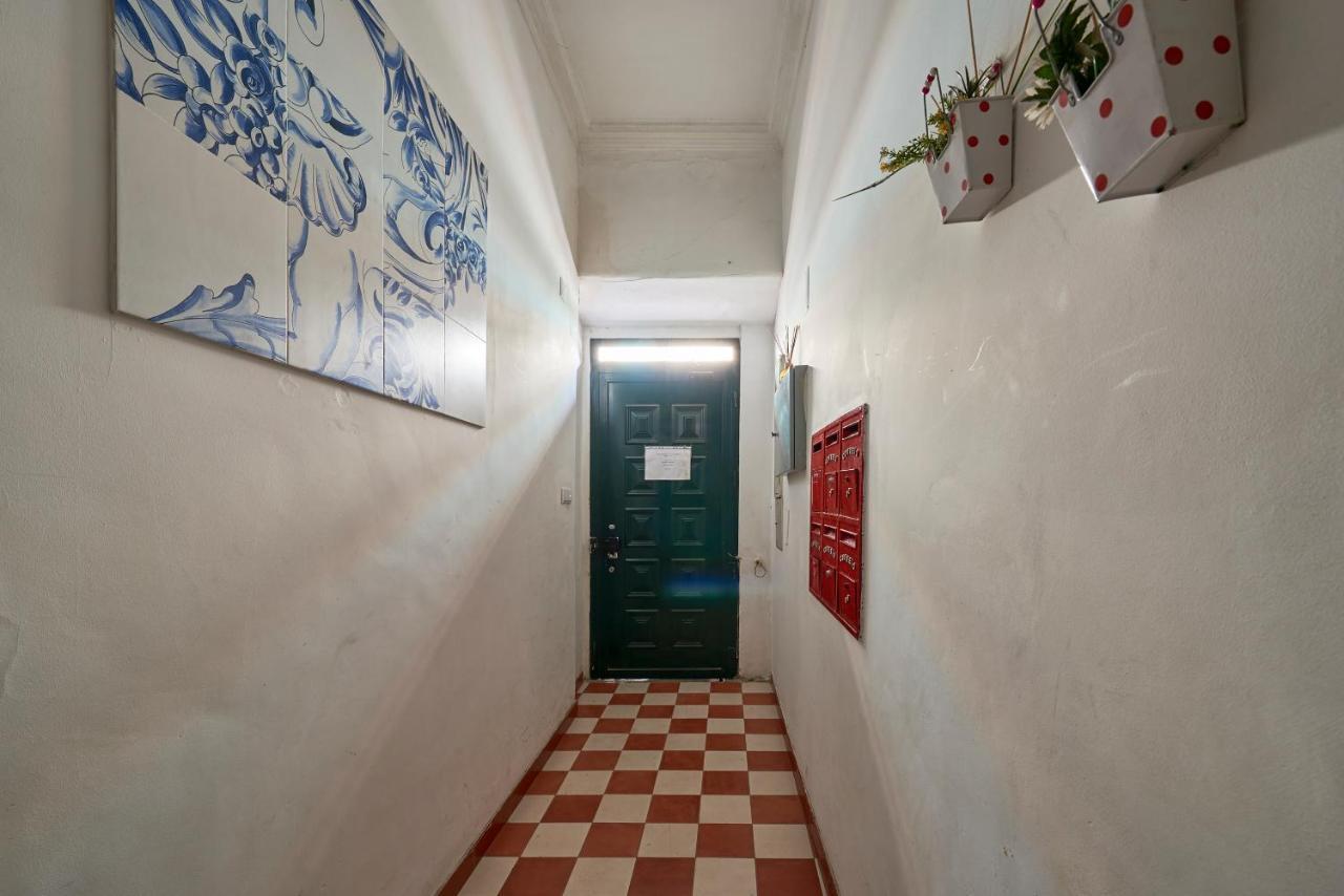 Aesthetic Riverview Apartment In Historical Lisboa Eksteriør billede