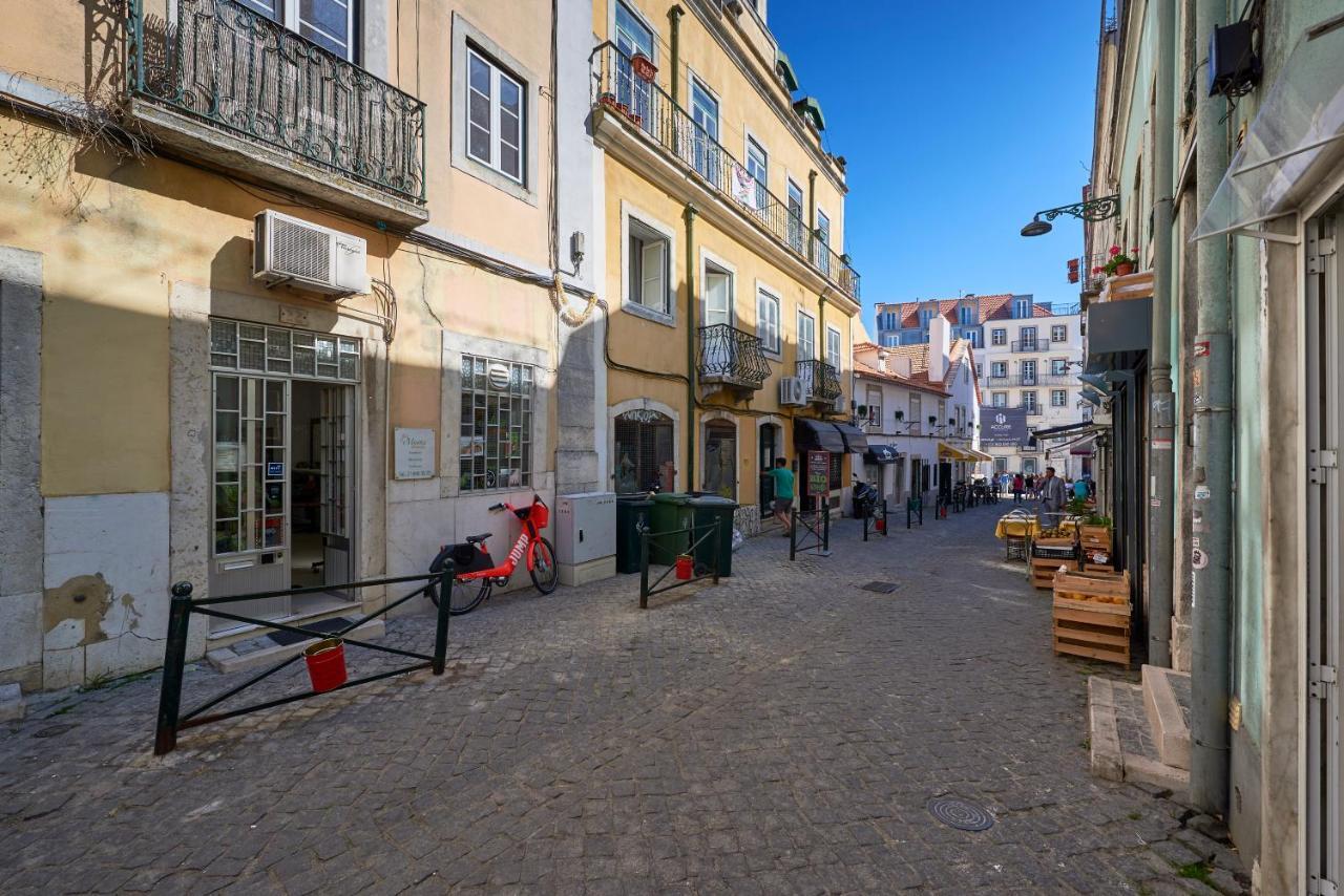 Aesthetic Riverview Apartment In Historical Lisboa Eksteriør billede