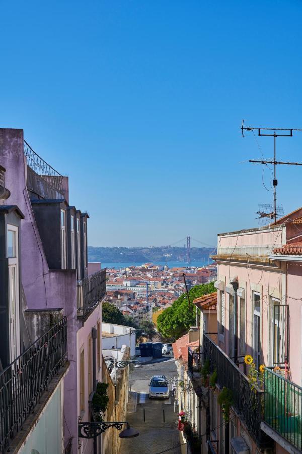 Aesthetic Riverview Apartment In Historical Lisboa Eksteriør billede