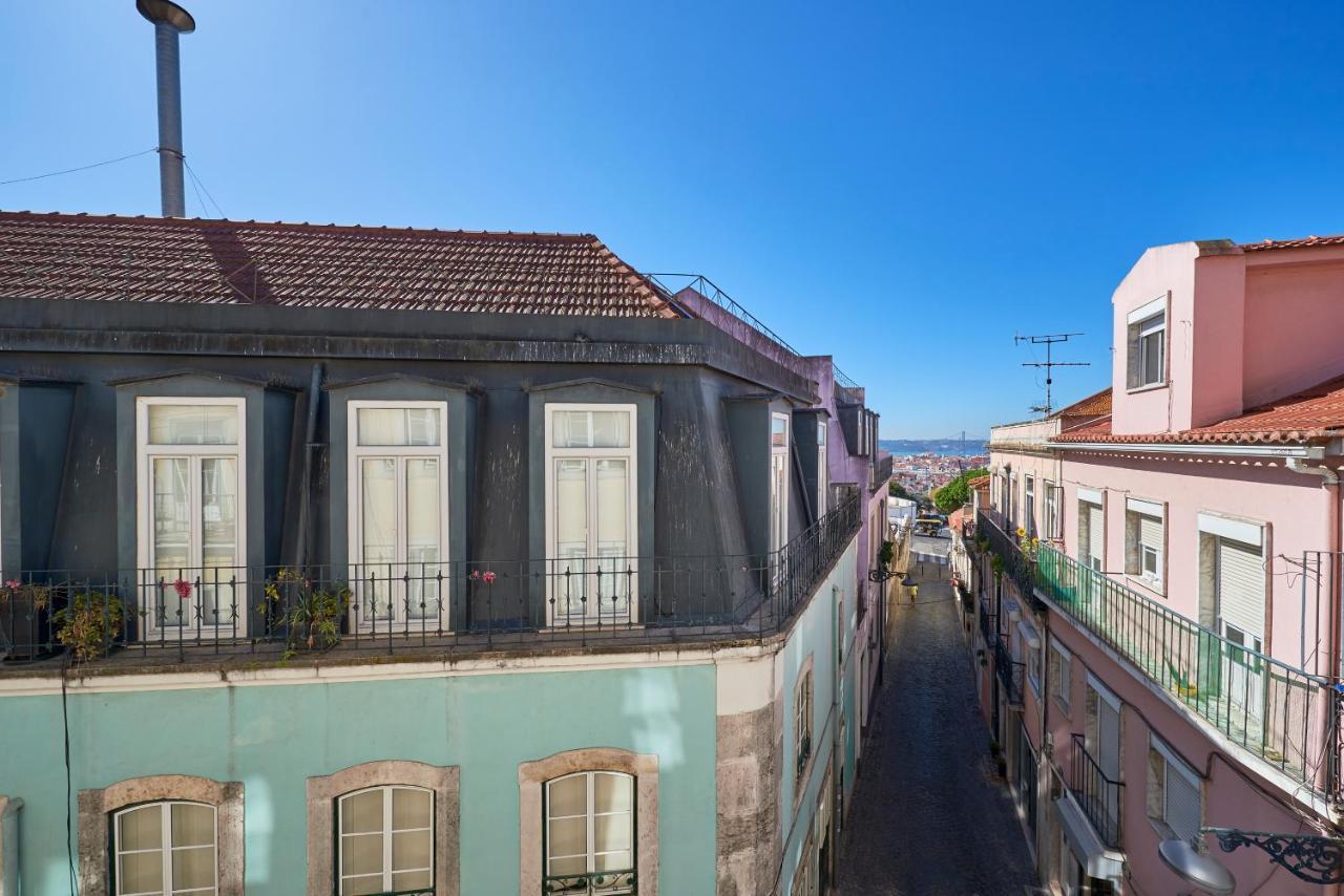 Aesthetic Riverview Apartment In Historical Lisboa Eksteriør billede